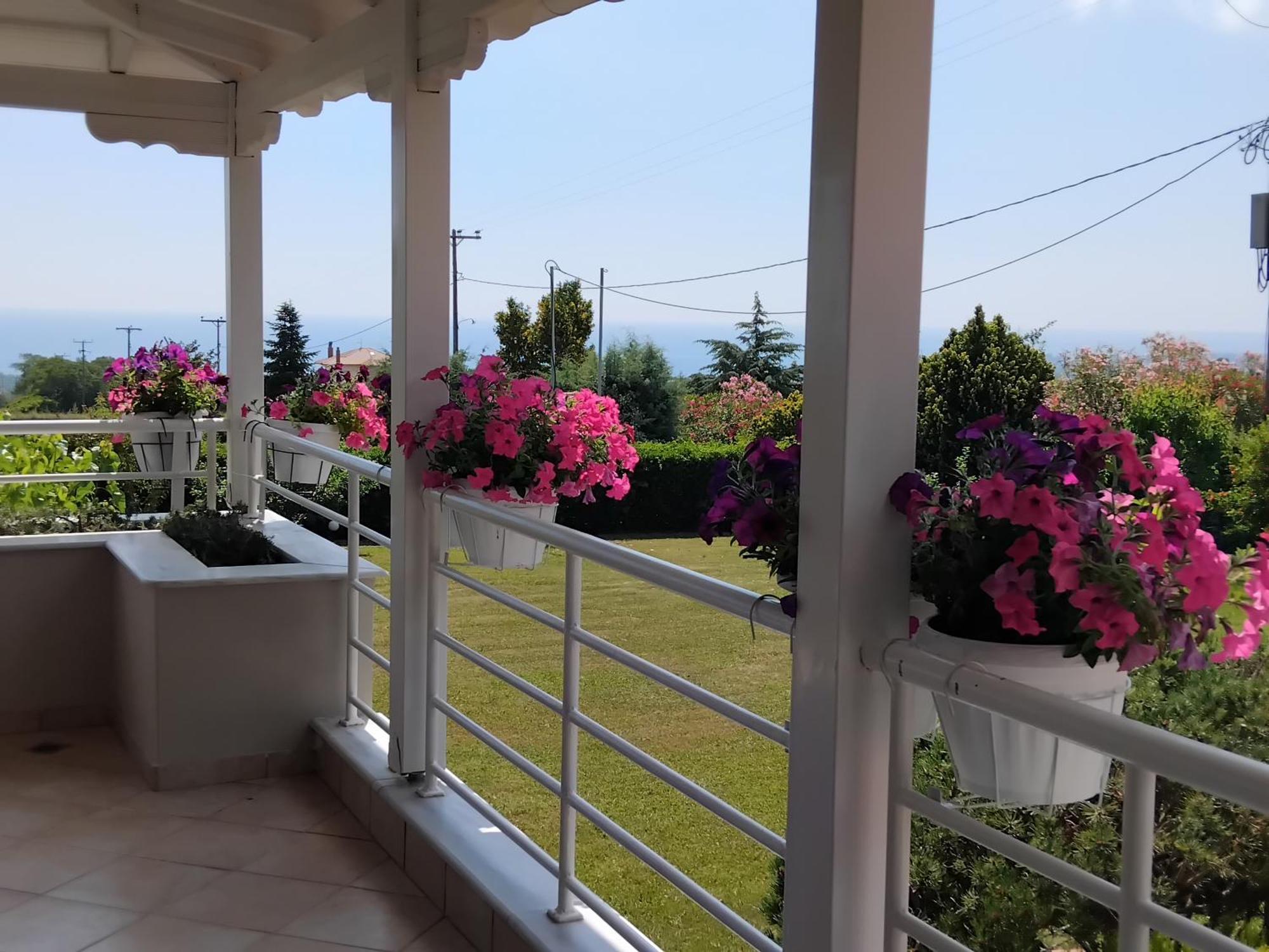 Villa Tammy'S Garden House à Leptokaryá Extérieur photo