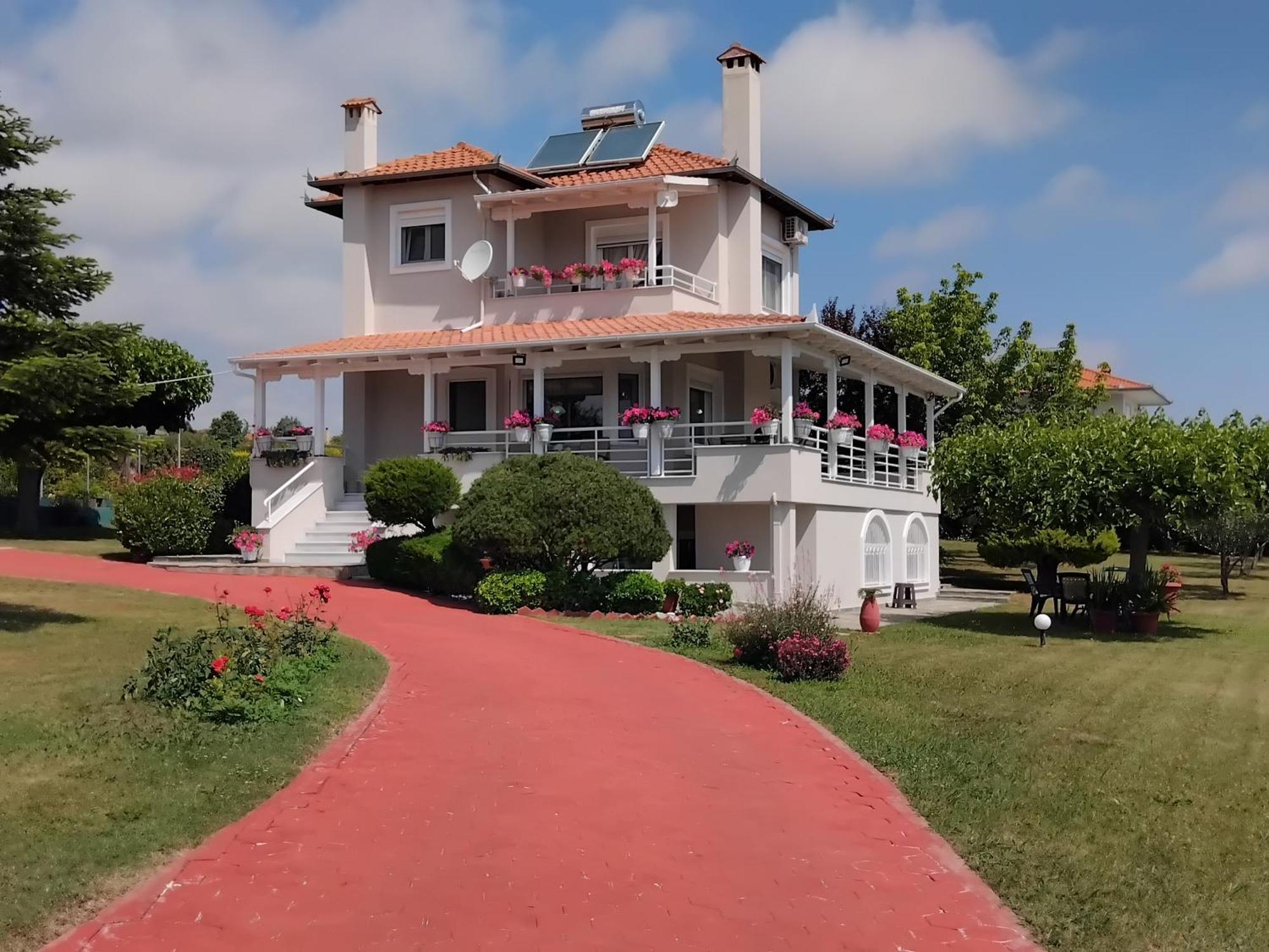 Villa Tammy'S Garden House à Leptokaryá Extérieur photo